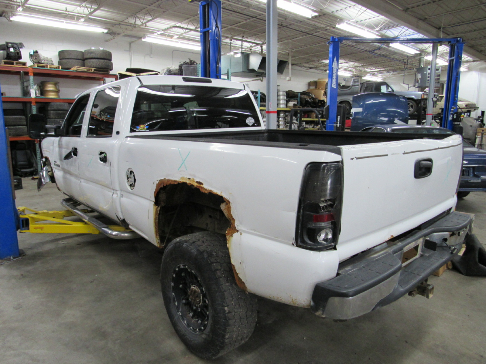 2006 Chevrolet 2500HD 6.6L LBZ Duramax 4×4 In For Parts 1-11-23 