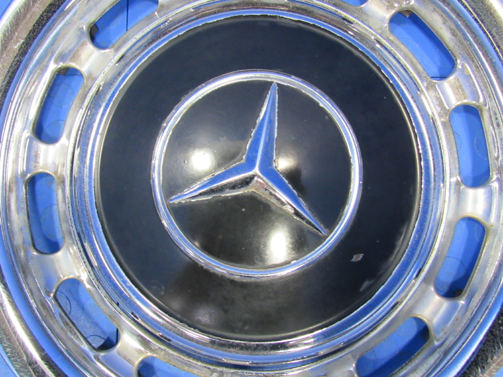 68-73 Mercedes W114 W115 14″ Wheel Rim Hubcaps Center Hub Cap Cover Set of  4 932 – Importapart