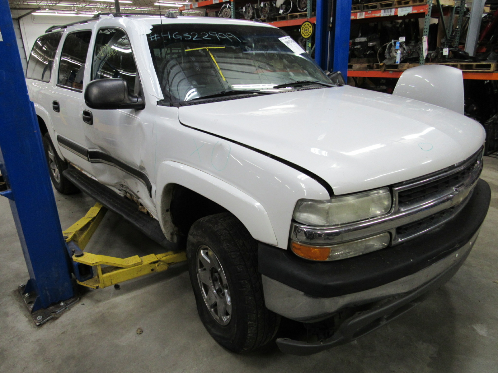 04 Chevrolet Suburban 1500 5.3 2WD LM7/4L60e In For Parts 1-31-24